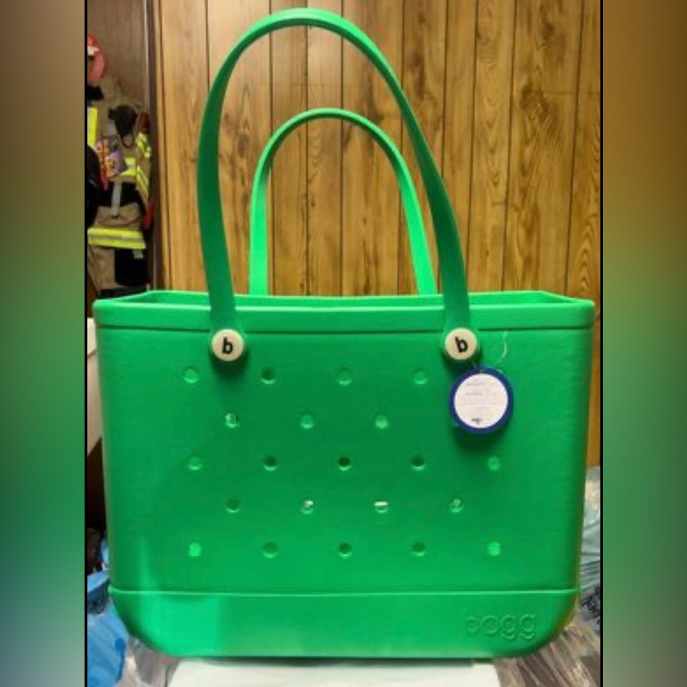 BOGG BAG Bright Green Tote
